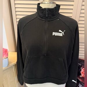 ♥️NWOT PUMA HALF ZIP SWEATSHIRT♥️